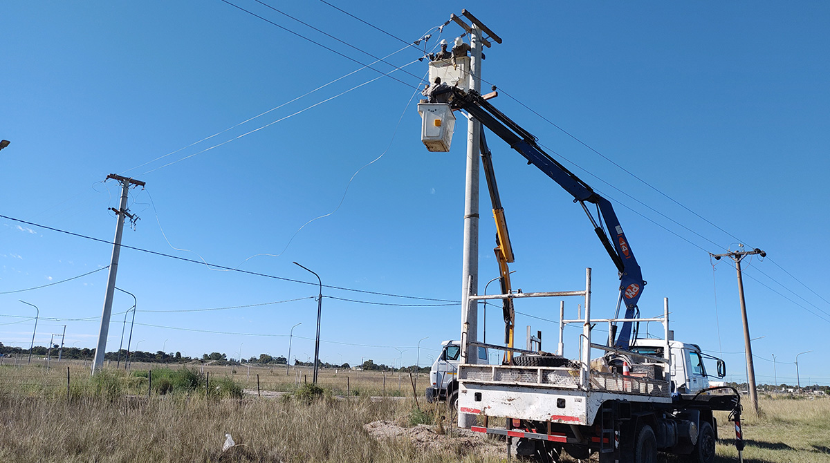 Conexión de la Linea de Media Tensión a la red Troncal